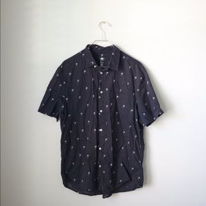 Black with white palm tree pattern short sleeve